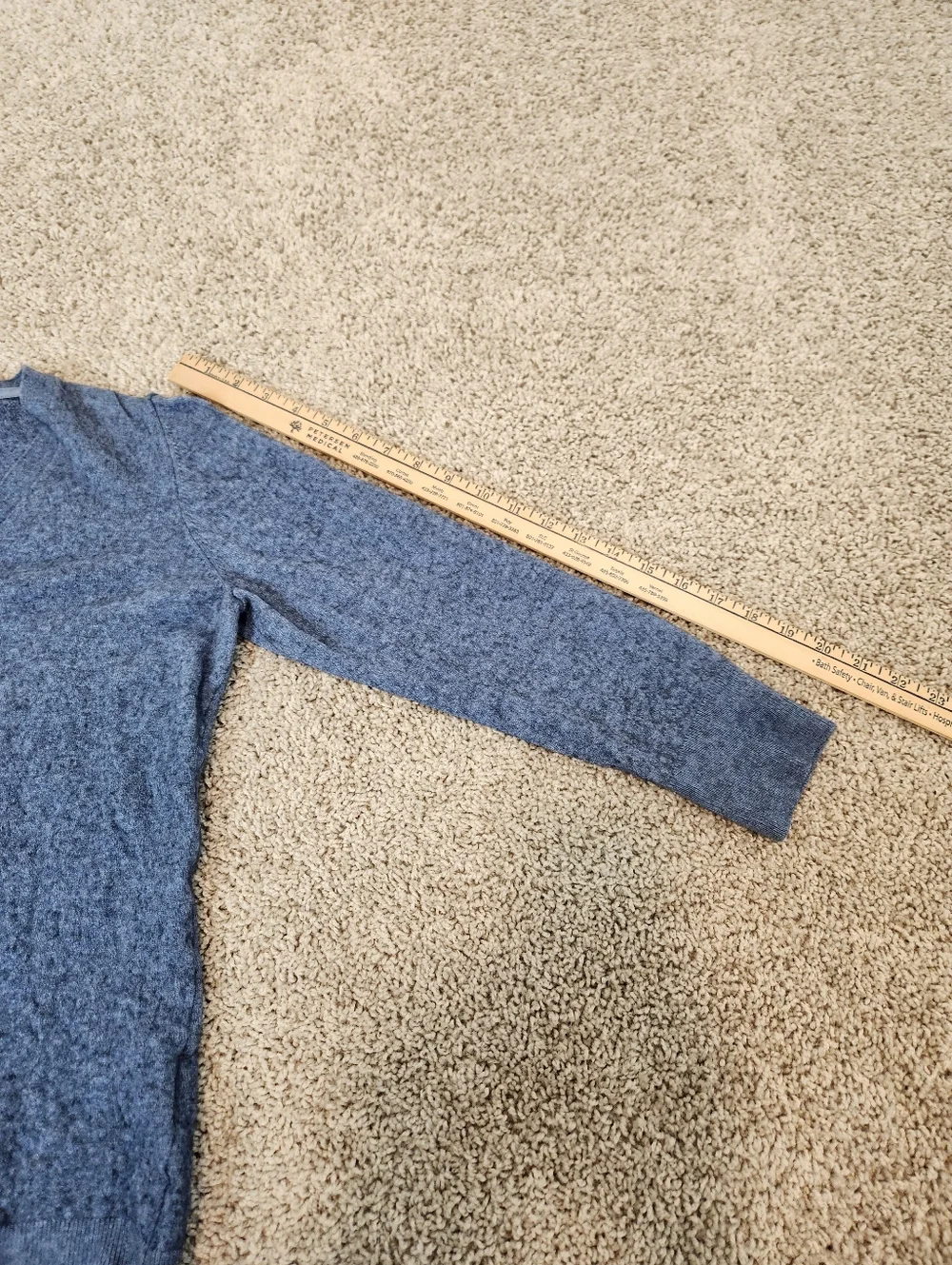 L.L. Bean Wool & Cashmere Blend Cardigan Sweater Size Large - Picture 7 of 7